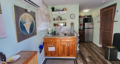 Tiny House Couples Retreat Lake Okeechobee