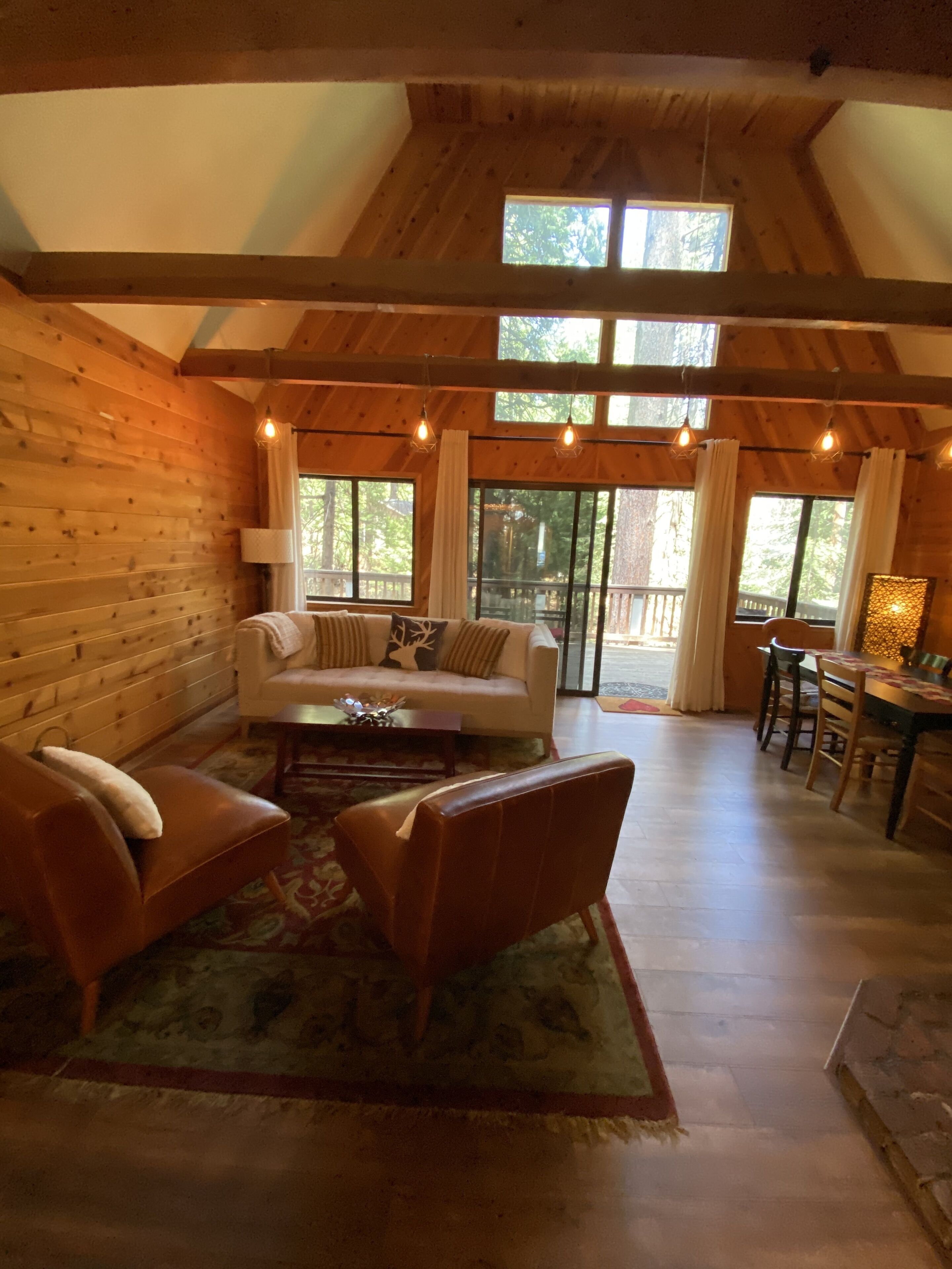 Smart-TV, Kamin, Drucker