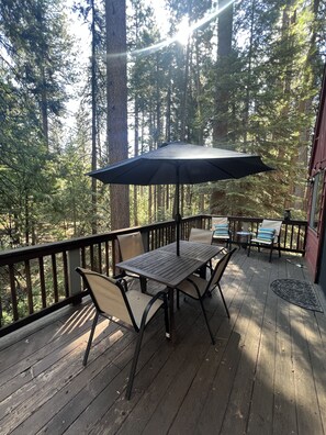 Outdoor dining - NEW LISTING!! Buddy's Barn--An Oasis in the Woods (Arnold)
