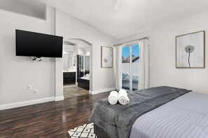 3 chambres, fer et planche à repasser, lit parapluie, Wi-Fi