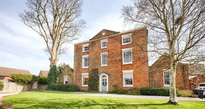Libbard house is a Georgian Period property 1800 circa.
