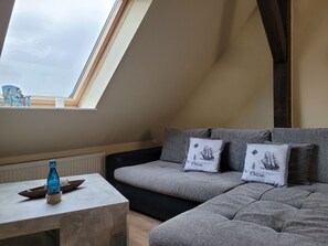 TV - Vacation apartment RuBi - Holiday apartment (Stralsund)