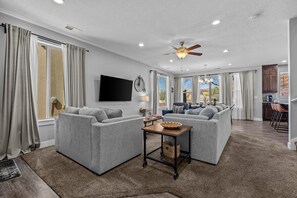 Smart TV, Netflix, books, streaming services