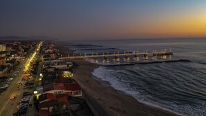 Una spiaggia nelle vicinanze