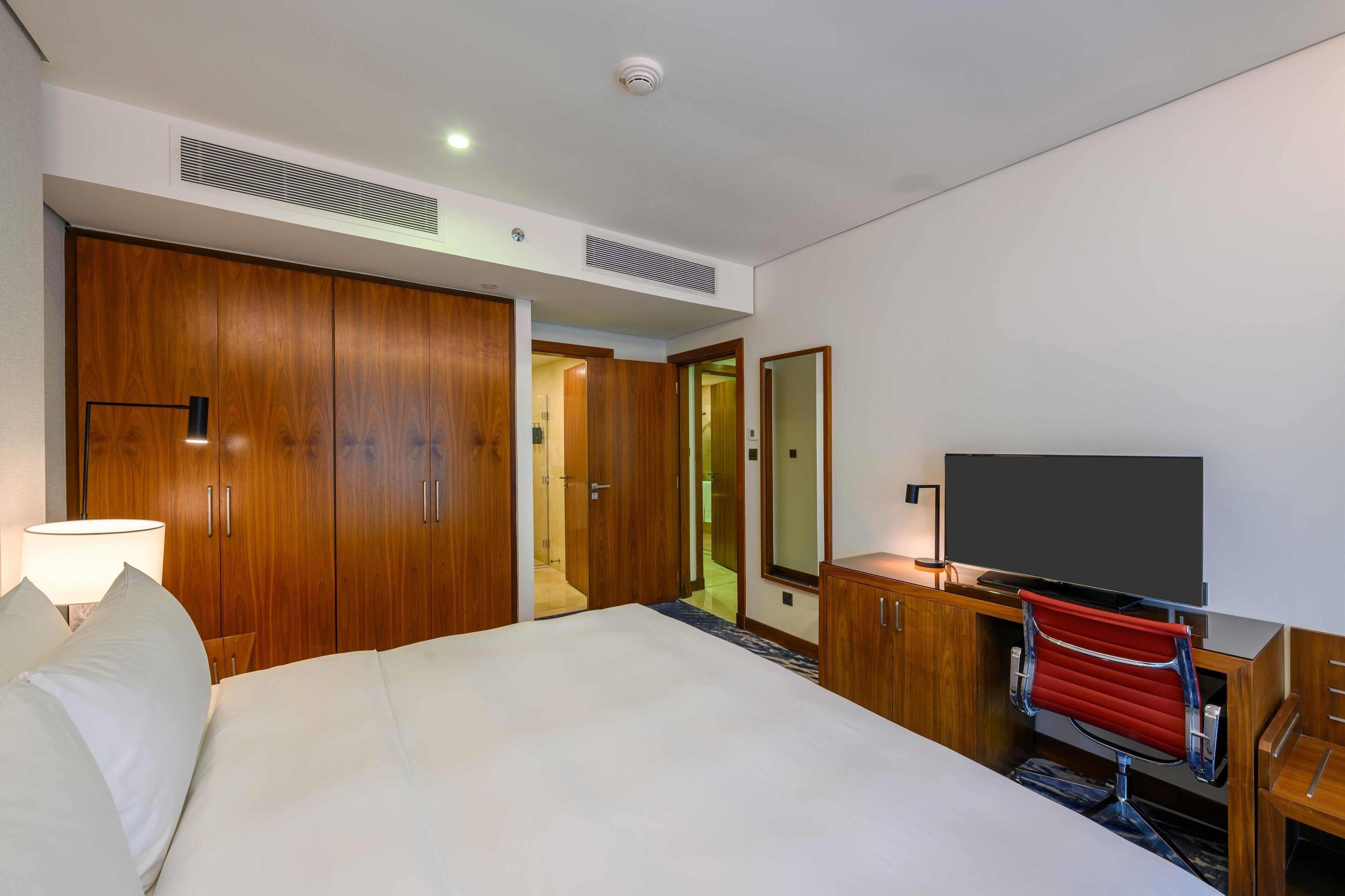 Premium Suite, 3 Bedrooms | Egyptian cotton sheets, premium bedding, in-room safe, soundproofing