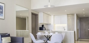 Deluxe Apartment | Living area