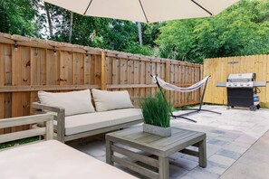 Terrace/patio - Location! Quality! Comfort! " The downtown Gem " (Naples)