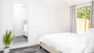 2 habitaciones, tabla de planchar con plancha, cuna de viaje y wifi