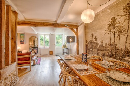 Villa Bougainvillier - quays of Trouville-sur-Mer