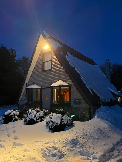 A-framed Adirondack cottage near Great Sacandaga Lake