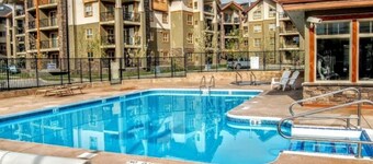 Classy Comfort | Outdoor Pool/Hot Tub | PS3 | Gym