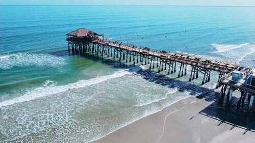 The Oceanlena - Luxury beach home, with direct beach access to famous  Pier 