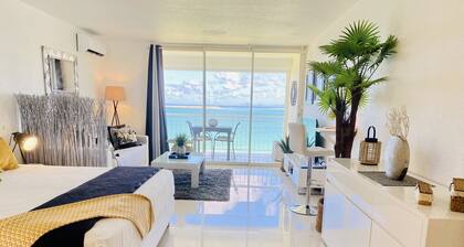 LUXURY BEACHFRONT OCEANVIEW SUITE & POOL - 1ST ROW - PREMIUM SCES - 5 STARS
