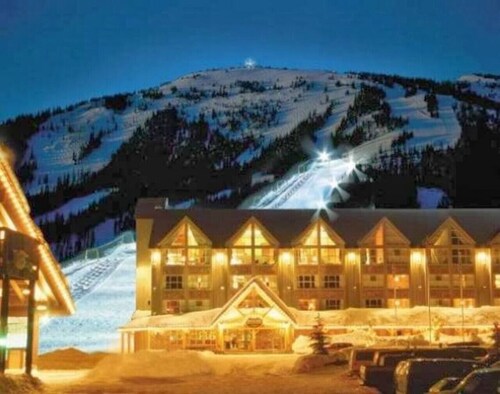 Apex Mountain ~ Belle Apres Two Bed 313 ~ The best location at the hill