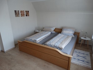 2 Schlafzimmer, kostenloses WLAN, Bettwäsche