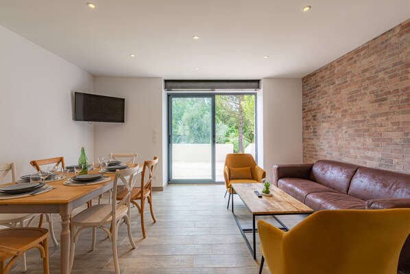 Dining - 3-bedroom house at the foot of the Cité (Carcassonne)