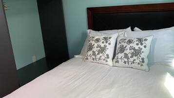 2 habitaciones, escritorio, wifi gratis y ropa de cama
