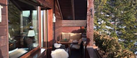 المنطقة المحيطة بالمنشأة