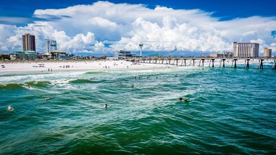  Walking distance to downtown, 15 min to Pensacola Beach