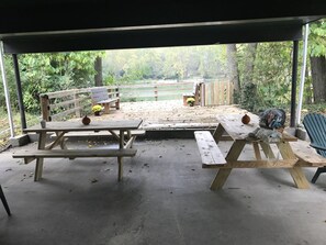 Outdoor dining - River Front Retreat (Front Royal)