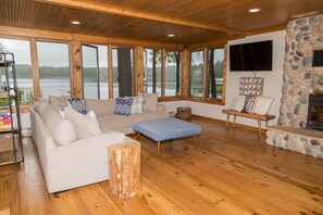 Smart TV, fireplace, DVD player, books