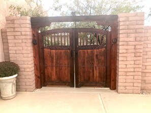 Exterior detail - Beautiful Private Room Long term stay (Rio Rancho)