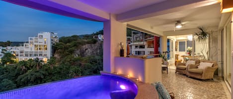 Outdoor pool, a heated pool