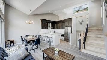TV, fireplace, offices