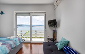 7 Schlafzimmer, Reisekinderbett, kostenloses WLAN, Bettwäsche