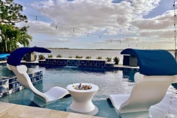 Outdoor pool, a heated pool