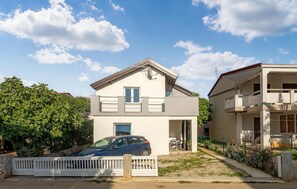 Exterior - 1 bedroom beautiful apartment in Vir (Vir)