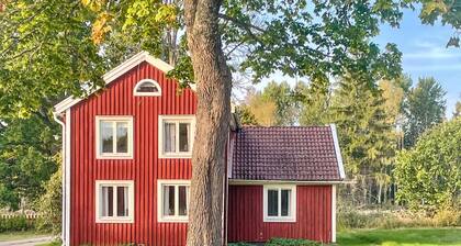 3 bedroom awesome home in Emmaboda