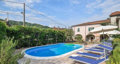 Cozy home in Castagnetoli