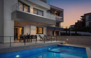 Pool - Beach front apartment in Zidarici (Zidarici)