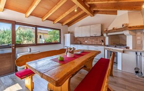 Dining - Cozy apartment in Medulin with WiFi (Medulin)