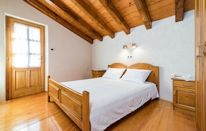 2 chambres, lit parapluie, Wi-Fi gratuit, draps fournis