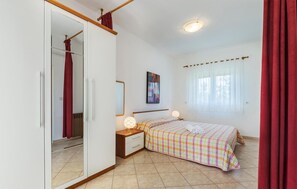 1 Schlafzimmer, Reisekinderbett, kostenloses WLAN, Bettwäsche