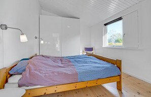 2 slaapkamers, een strijkplank/strijkijzer, gratis wifi