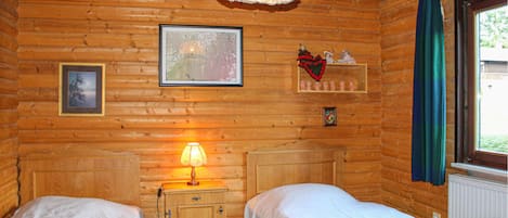 2 bedrooms, free WiFi