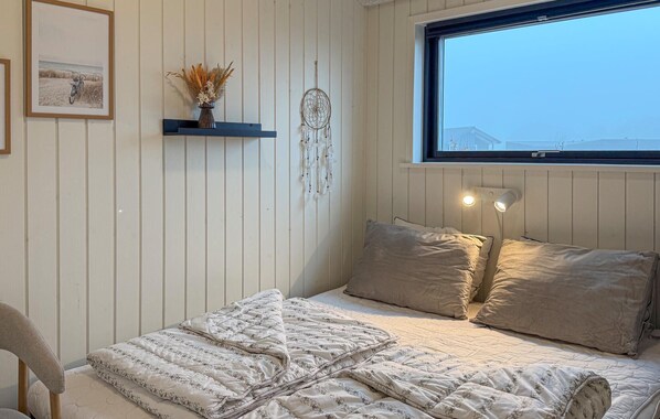 3 bedrooms, travel crib, free WiFi