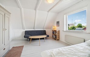 4 bedrooms, free WiFi