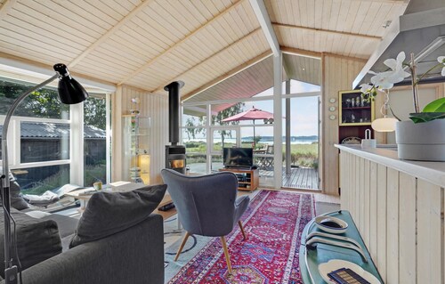 Cozy home in Holbæk with WiFi