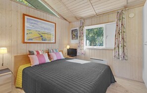 2 bedrooms, free WiFi