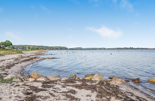 In Strandnähe, Angeln