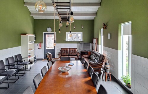 Awesome home in Acquoy with WiFi