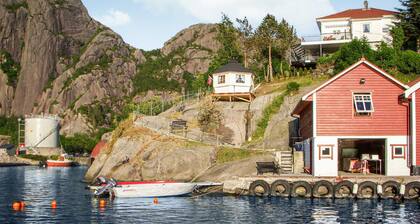 Schönes Haus in Hauge i Dalane mit WLAN