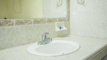 Habitación doble | Wifi gratis y ropa de cama