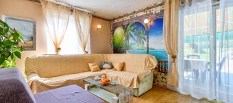 Awesome home in Nespes