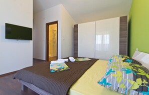 4 Schlafzimmer, kostenloses WLAN, Bettwäsche