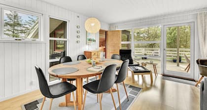 Beautiful home in Skjern with kitchen